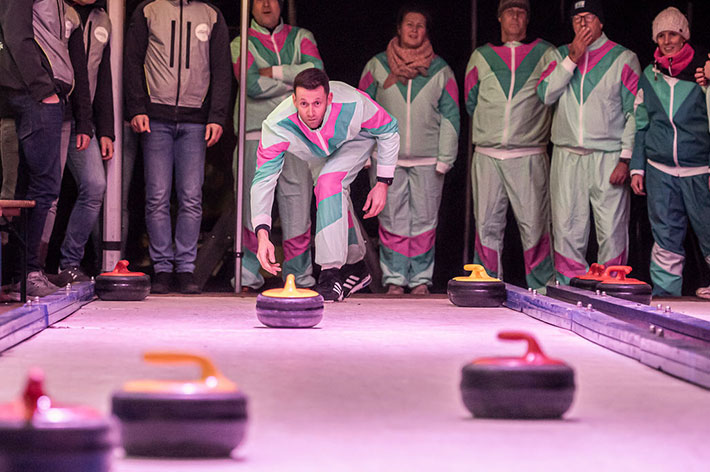 Afhuren van een curlingbaan